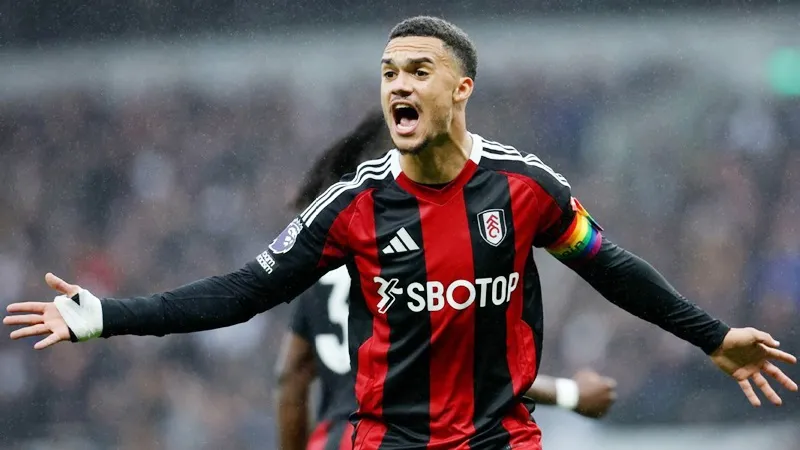 Danh sách cầu thủ Fulham tiền vệ